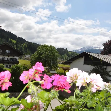 Haus Leo Habitación en casa particular *