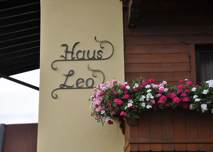 Homestay Haus Leo *