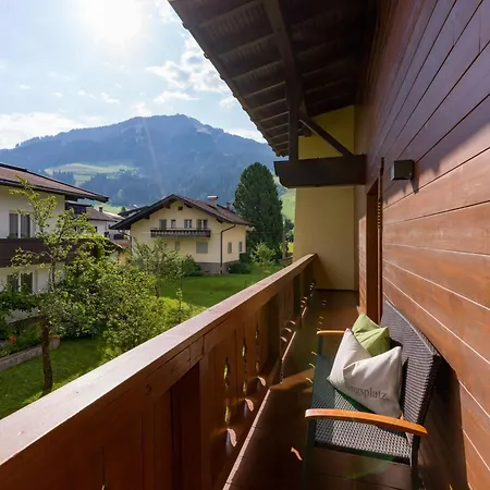 Haus Leo Homestay *